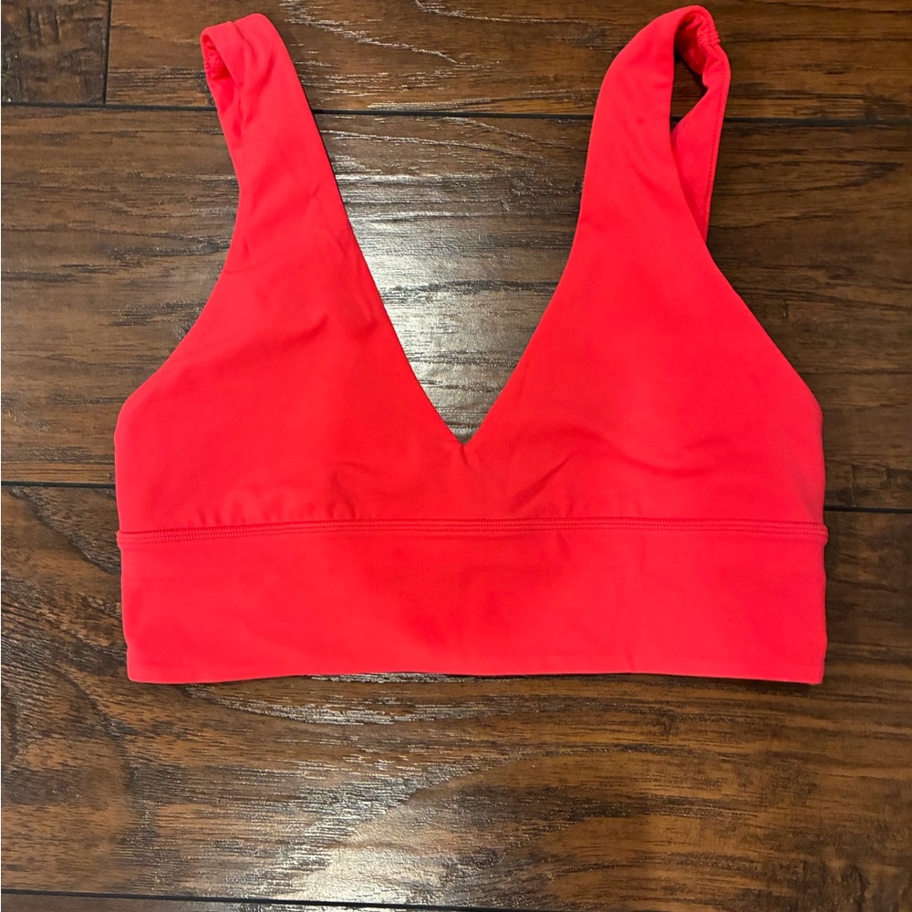 New lululemon bra top, v neck lipgloss, Size 8